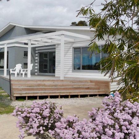 White Shells Holiday Rental Nepean Bay Exteriör bild